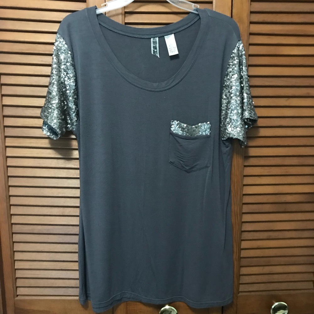 BKE shirt with sequins